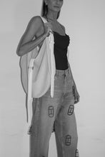 Load image into Gallery viewer, Sunset Maxi Bag Nappa Butter