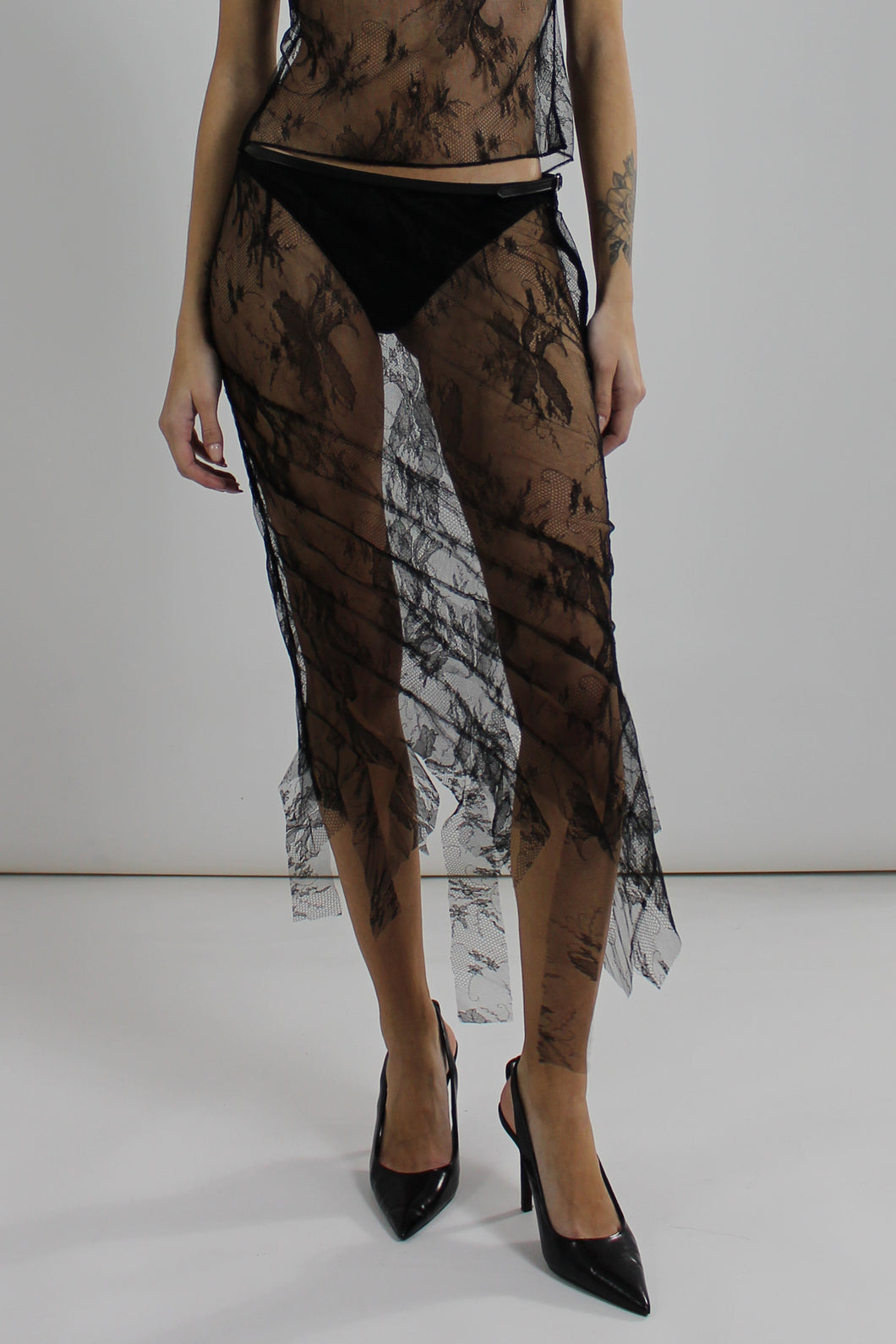 PRE ORDER - Ripped Skirt Black