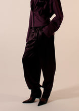 Load image into Gallery viewer, PRE ORDER - Mabon trousers Amethyst
