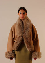 Load image into Gallery viewer, PRE ORDER - Hunter coat Honey breez
