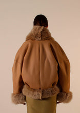Load image into Gallery viewer, PRE ORDER - Hunter coat Honey breez
