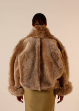 Load image into Gallery viewer, PRE ORDER - Hunter coat Honey breez
