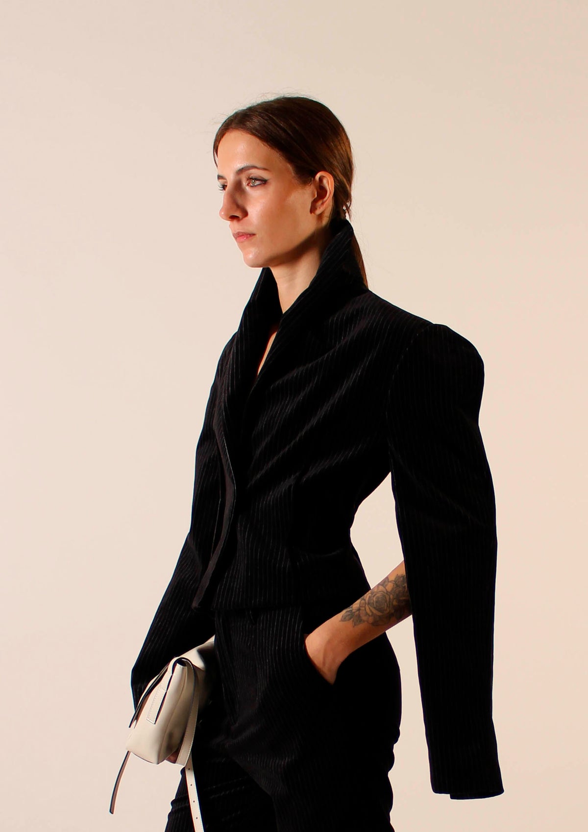 PRE ORDER - Akka blazer cape Black & White