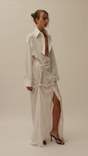 Load image into Gallery viewer, PRE ORDER - Zefon dress Off White
