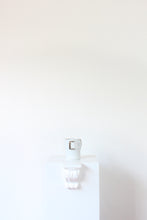 Load image into Gallery viewer, Belt vase Cracklè Off White
